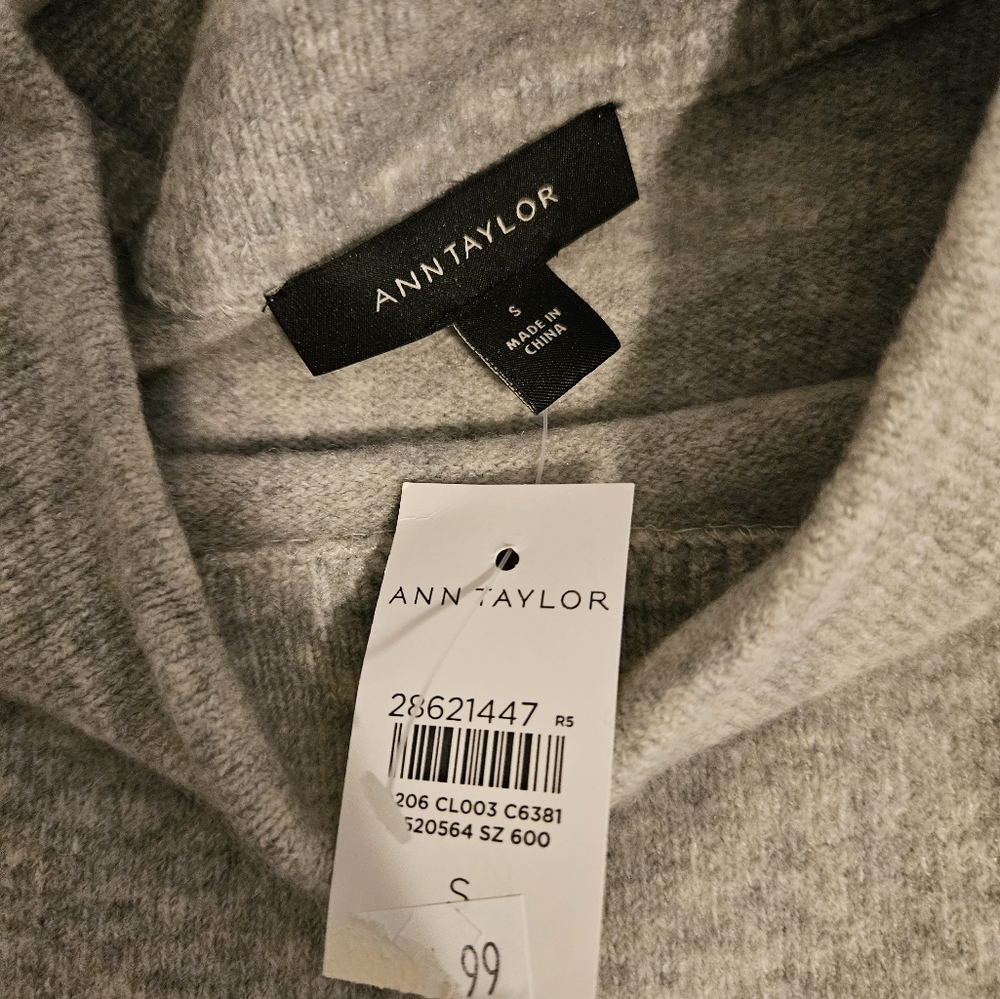 Ann Taylor Peplum Sweater, Sm, New